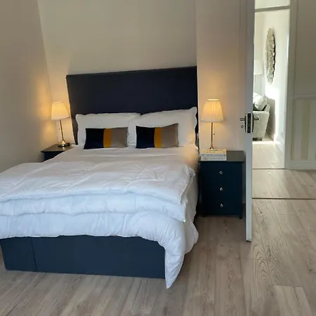 Skelligs Apartment *