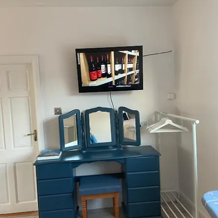 Skelligs Apartment